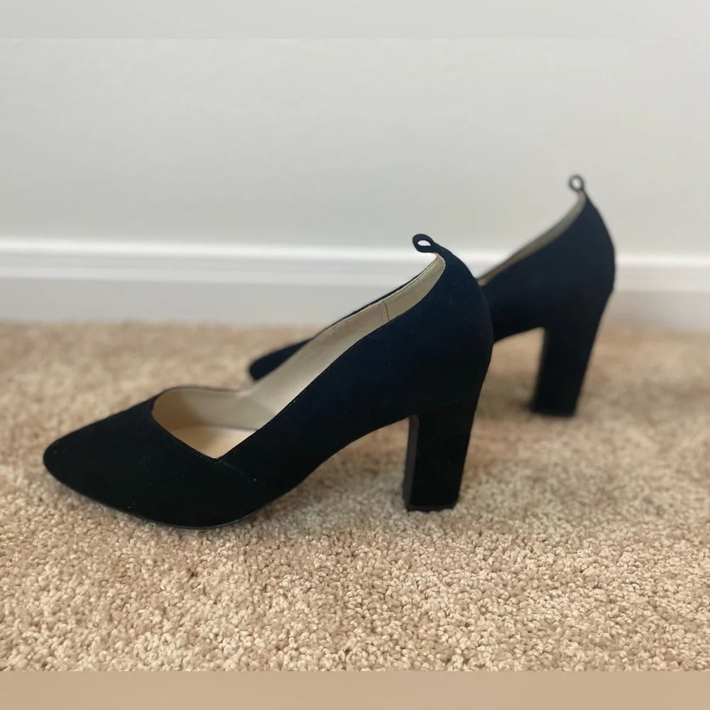 Cole‎ Haan Velvet Pumps NWOT